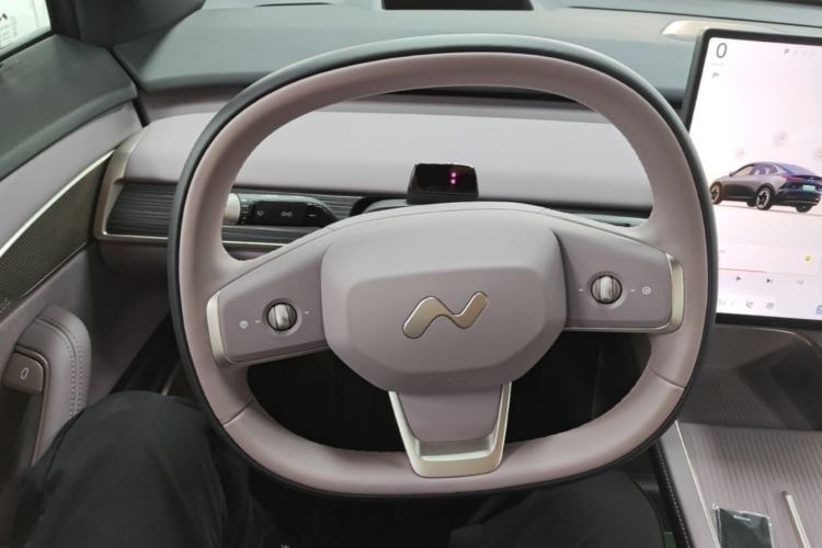 Used ONVO L60 2025 Model—60 kWh Rear-Wheel-Drive Version Steering Wheel