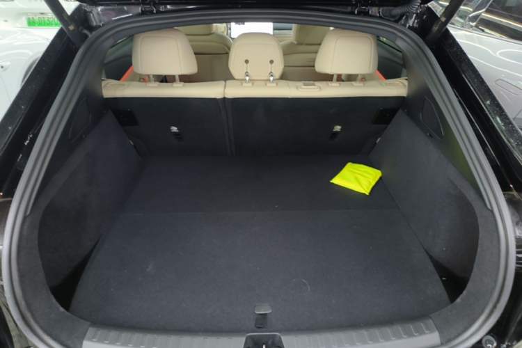 Used ONVO L60 2025 Model—60 kWh All-Wheel-Drive Version Trunk