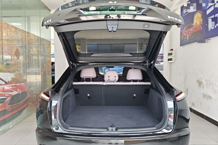 Used ONVO L60 2025 Model—60 kWh Rear-Wheel-Drive Version Trunk