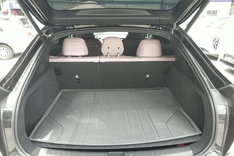 Used ONVO L60 2025 Model—60 kWh Rear-Wheel-Drive Version Trunk