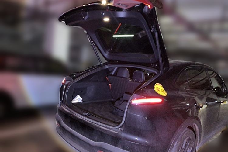 Used ONVO L60 2025 Model—60 kWh Rear-Wheel-Drive Version Trunk