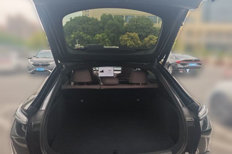 Used ONVO L60 2025 Model—60 kWh All-Wheel-Drive Version Trunk