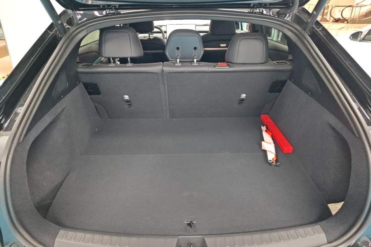 Used ONVO L60 2025 Model, 60kWh Black Knight Special Edition Trunk