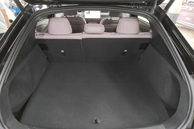 Used ONVO L60 2025 Model—60 kWh Rear-Wheel-Drive Version Trunk