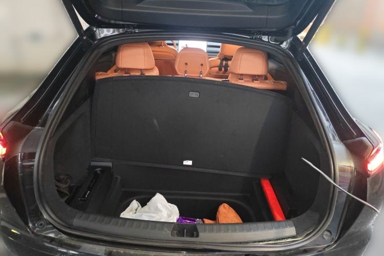 Used ONVO L60 2025 Model—60 kWh Rear-Wheel-Drive Version Trunk