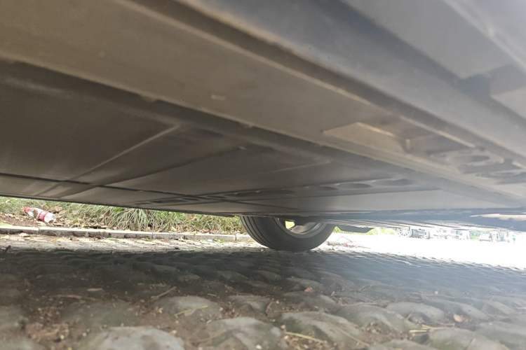 Used ONVO L60 2025 Model—60 kWh Rear-Wheel-Drive Version Chassis Front Left