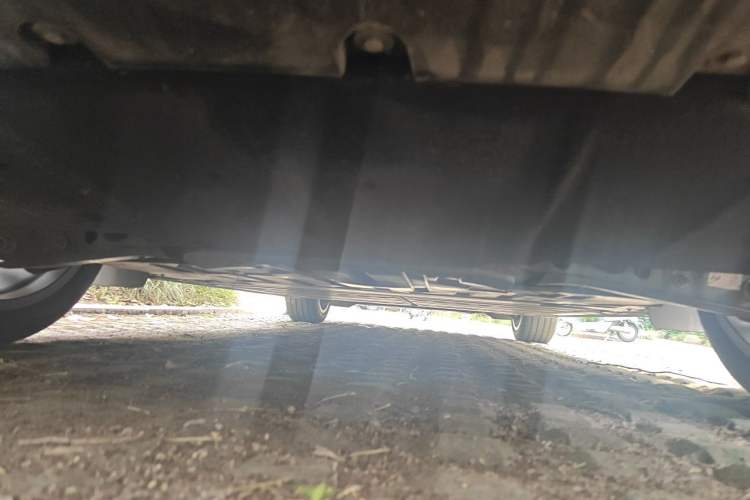 Used ONVO L60 2025 Model—60 kWh Rear-Wheel-Drive Version Chassis Rear