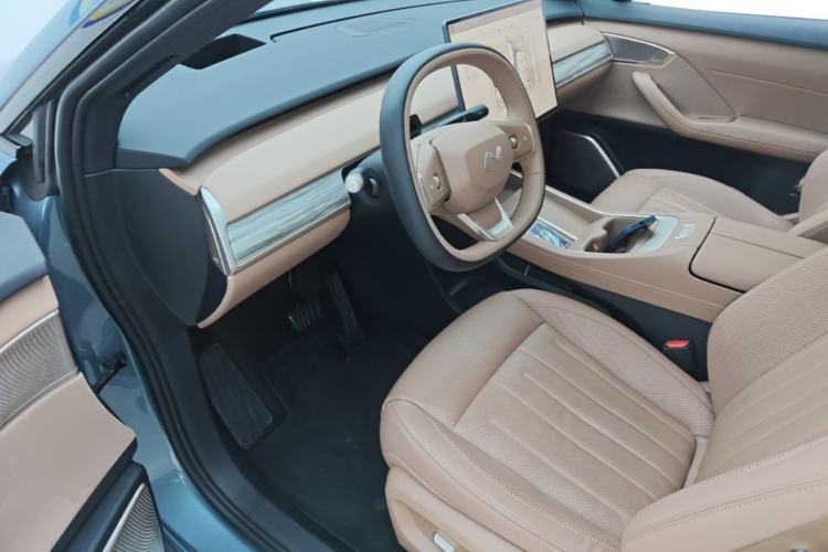 Used ONVO L60 2025 Model—60 kWh All-Wheel-Drive Version Driver Seat
