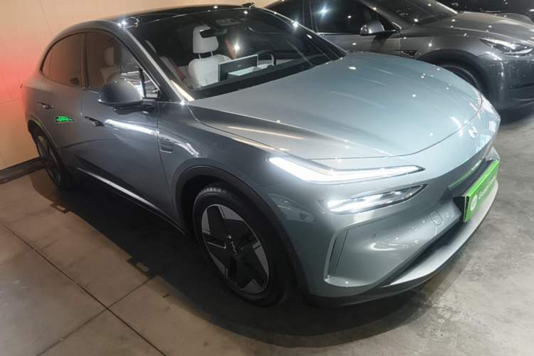 Used ONVO L60 2025 Model—60 kWh Rear-Wheel-Drive Version Front Right 45 Deg