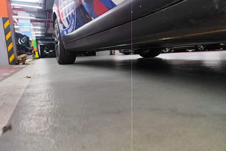 Used ONVO L60 2025 Model—60 kWh Rear-Wheel-Drive Version Right Side Sill