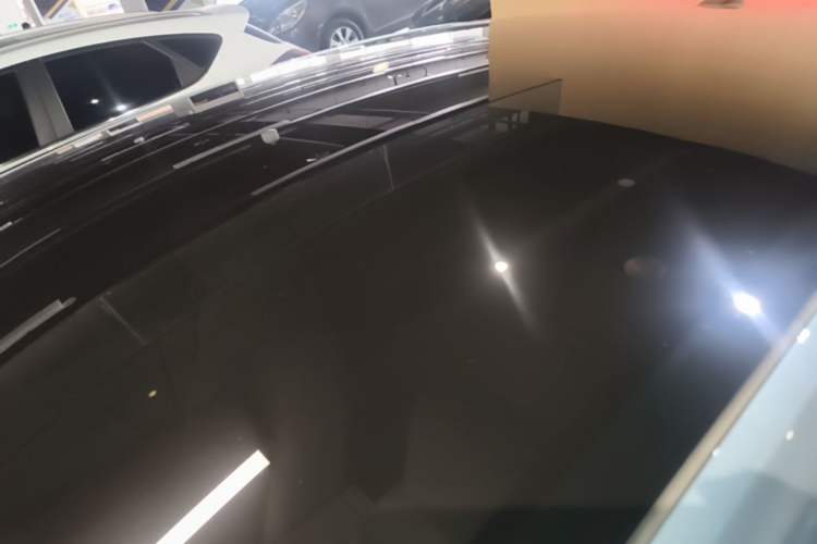 Used ONVO L60 2025 Model—60 kWh Rear-Wheel-Drive Version Roof