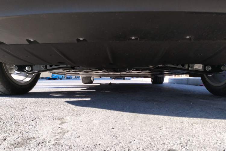 Used ONVO L60 2025 Model—60 kWh Rear-Wheel-Drive Version Chassis Rear