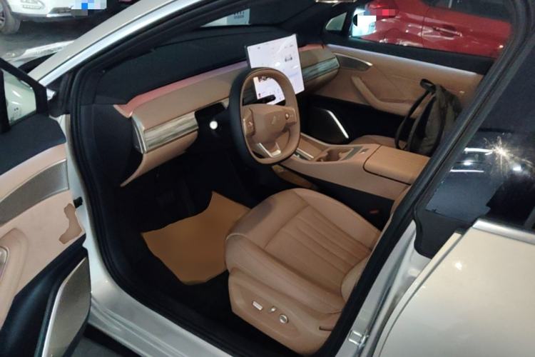 Used ONVO L60 2025 Model—60 kWh All-Wheel-Drive Version Driver Seat