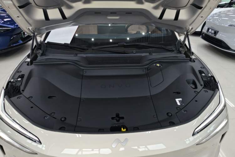 Used ONVO L60 2025 Model—60 kWh All-Wheel-Drive Version Engine Bay