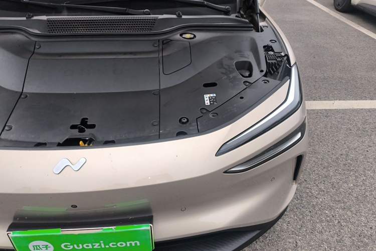 Used ONVO L60 2025 Model—60 kWh All-Wheel-Drive Version Engine Bay Left