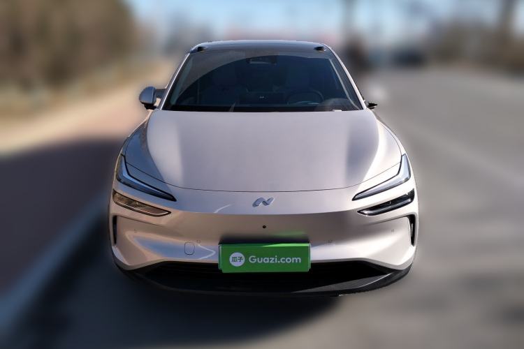 Used ONVO L60 2025 Model—60 kWh Rear-Wheel-Drive Version Front