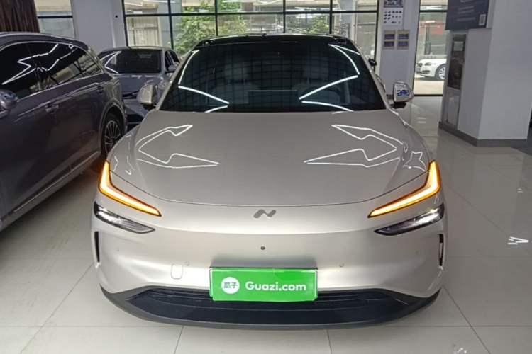 Used ONVO L60 2025 Model—60 kWh Rear-Wheel-Drive Version Front