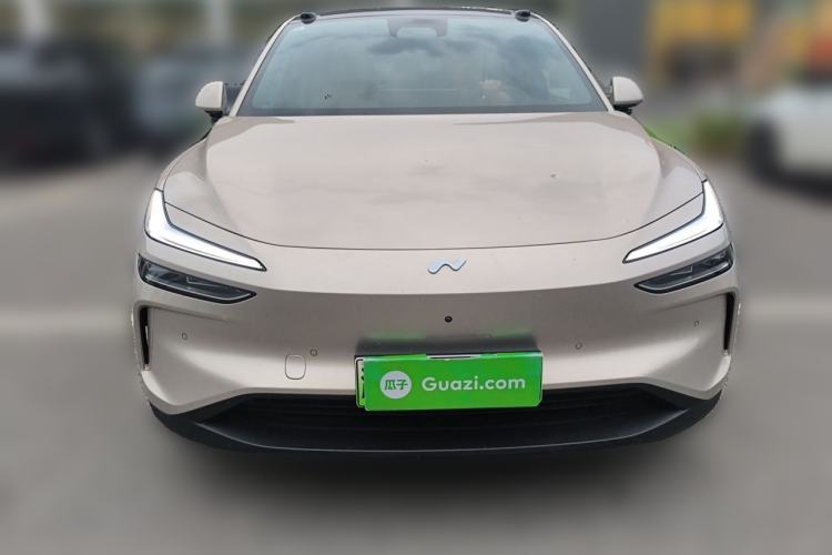 Used ONVO L60 2025 Model—60 kWh All-Wheel-Drive Version Front