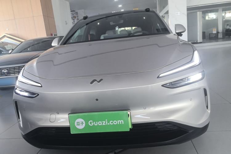 Used ONVO L60 2025 Model—60 kWh Rear-Wheel-Drive Version Front