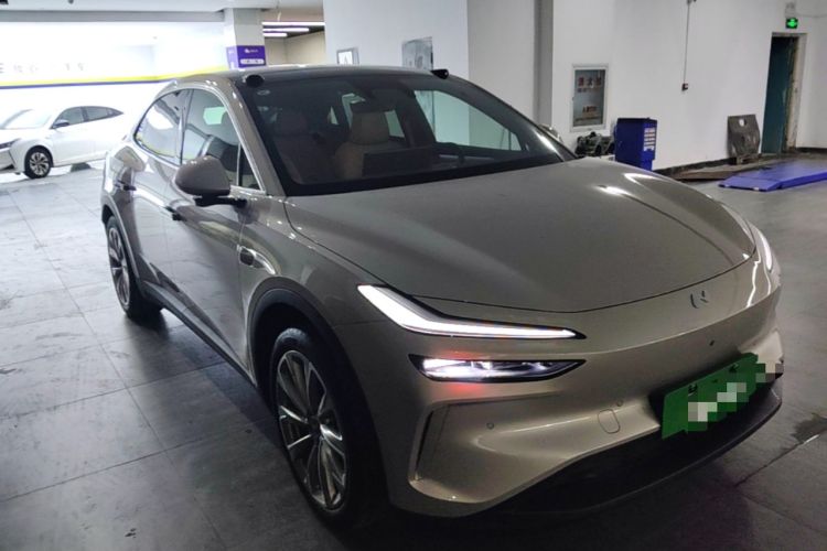 Used ONVO L60 2025 Model—60 kWh All-Wheel-Drive Version Front Right 45 Deg