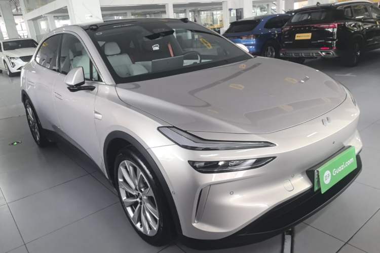 Used ONVO L60 2025 Model—60 kWh Rear-Wheel-Drive Version Front Right 45 Deg