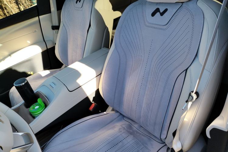 Used ONVO L60 2025 Model—60 kWh Rear-Wheel-Drive Version Left Front Seat