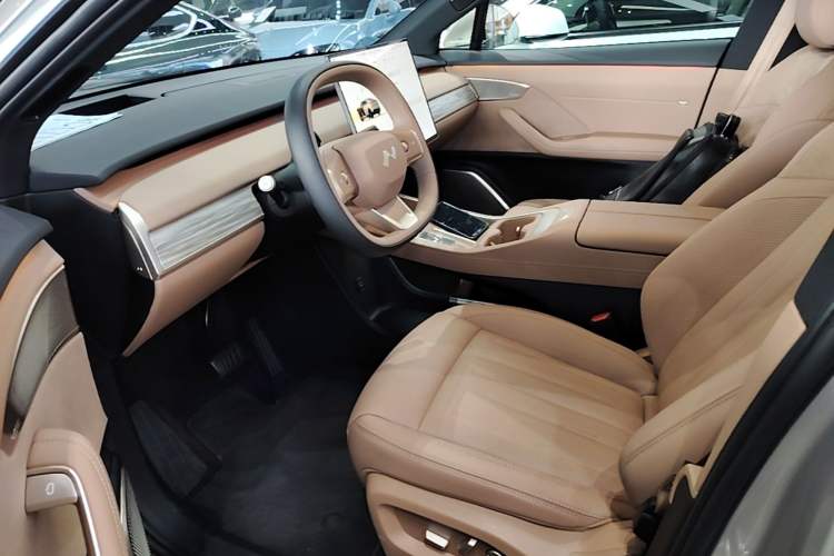 Used ONVO L60 2025 Model—60 kWh Rear-Wheel-Drive Version Left Front Seat