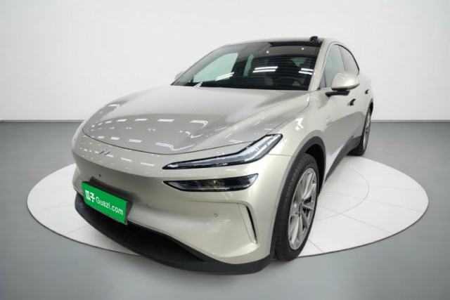 Gebrauchter ONVO L60 2025 Model—60 kWh All-Wheel-Drive Version