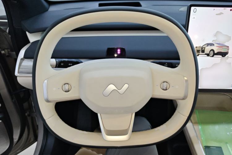 Used ONVO L60 2025 Model—60 kWh All-Wheel-Drive Version Steering Wheel