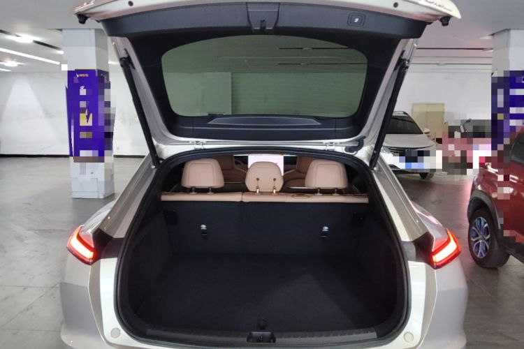 Used ONVO L60 2025 Model—60 kWh All-Wheel-Drive Version Trunk