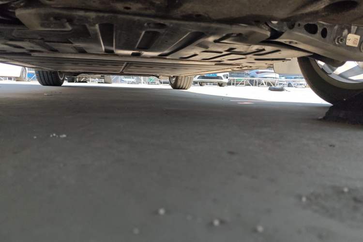 Used ONVO L60 2025 Model—60 kWh Rear-Wheel-Drive Version Chassis Rear