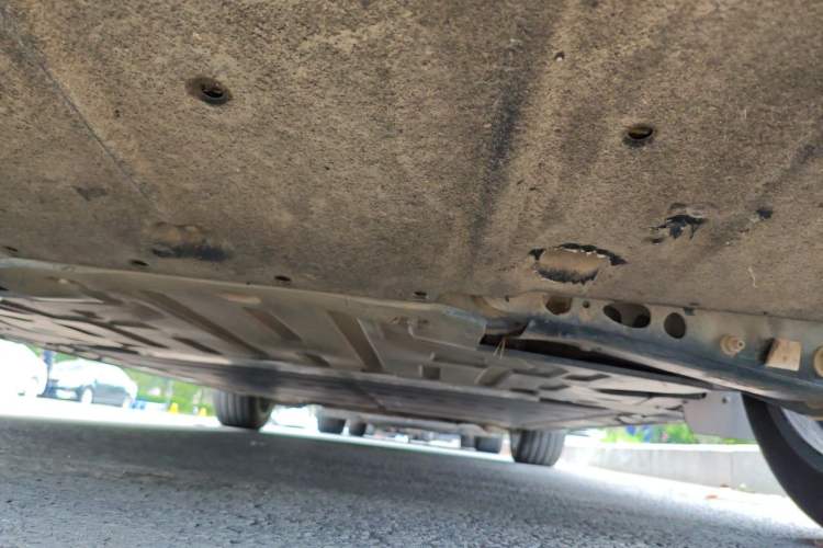 Used ONVO L60 2025 Model—60 kWh Rear-Wheel-Drive Version Chassis Rear
