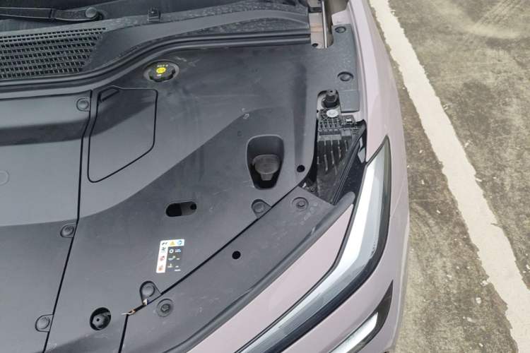 Used ONVO L60 2025 Model—60 kWh Rear-Wheel-Drive Version Engine Bay Left