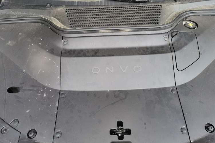 Used ONVO L60 2025 Model—60 kWh Rear-Wheel-Drive Version Engine Bay