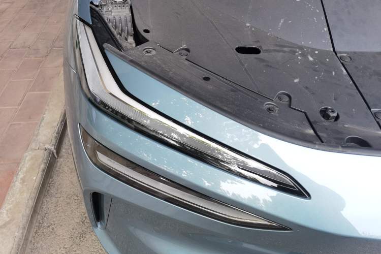 Used ONVO L60 2025 Model—60 kWh Rear-Wheel-Drive Version Engine Bay Right