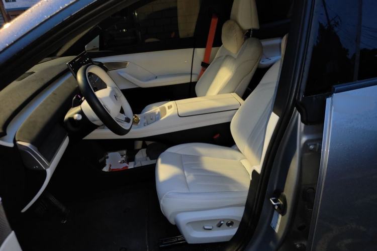 Used ONVO L60 2025 Model—60 kWh Rear-Wheel-Drive Version Left Front Seat