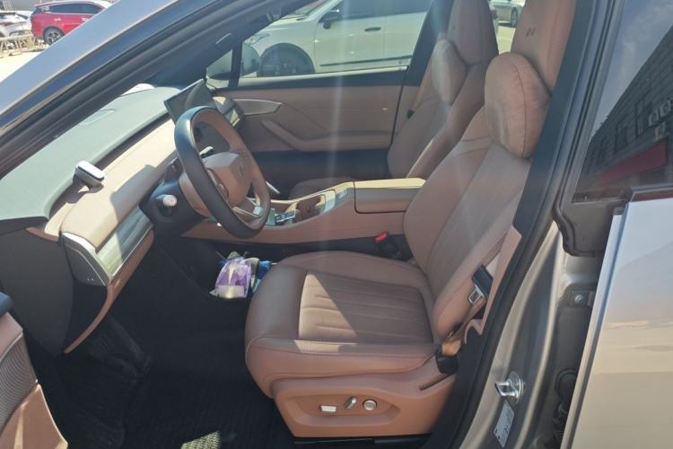 Used ONVO L60 2025 Model—60 kWh Rear-Wheel-Drive Version Left Front Seat
