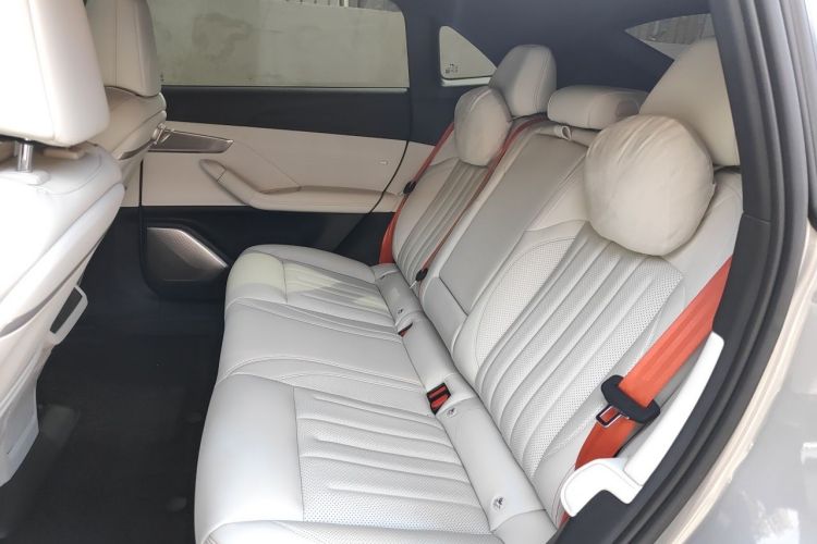 Used ONVO L60 2025 Model—60 kWh Rear-Wheel-Drive Version Left Rear Seat