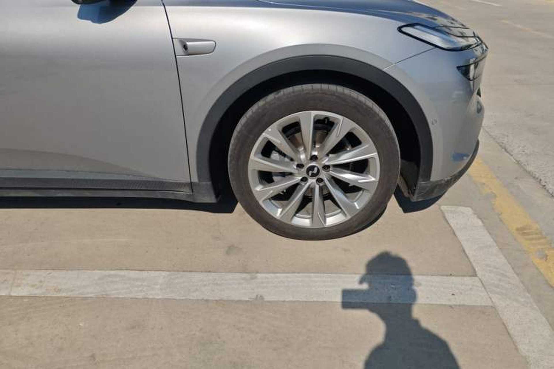 Used ONVO L60 2025 Model—60 kWh Rear-Wheel-Drive Version Right Front Wheel Hub