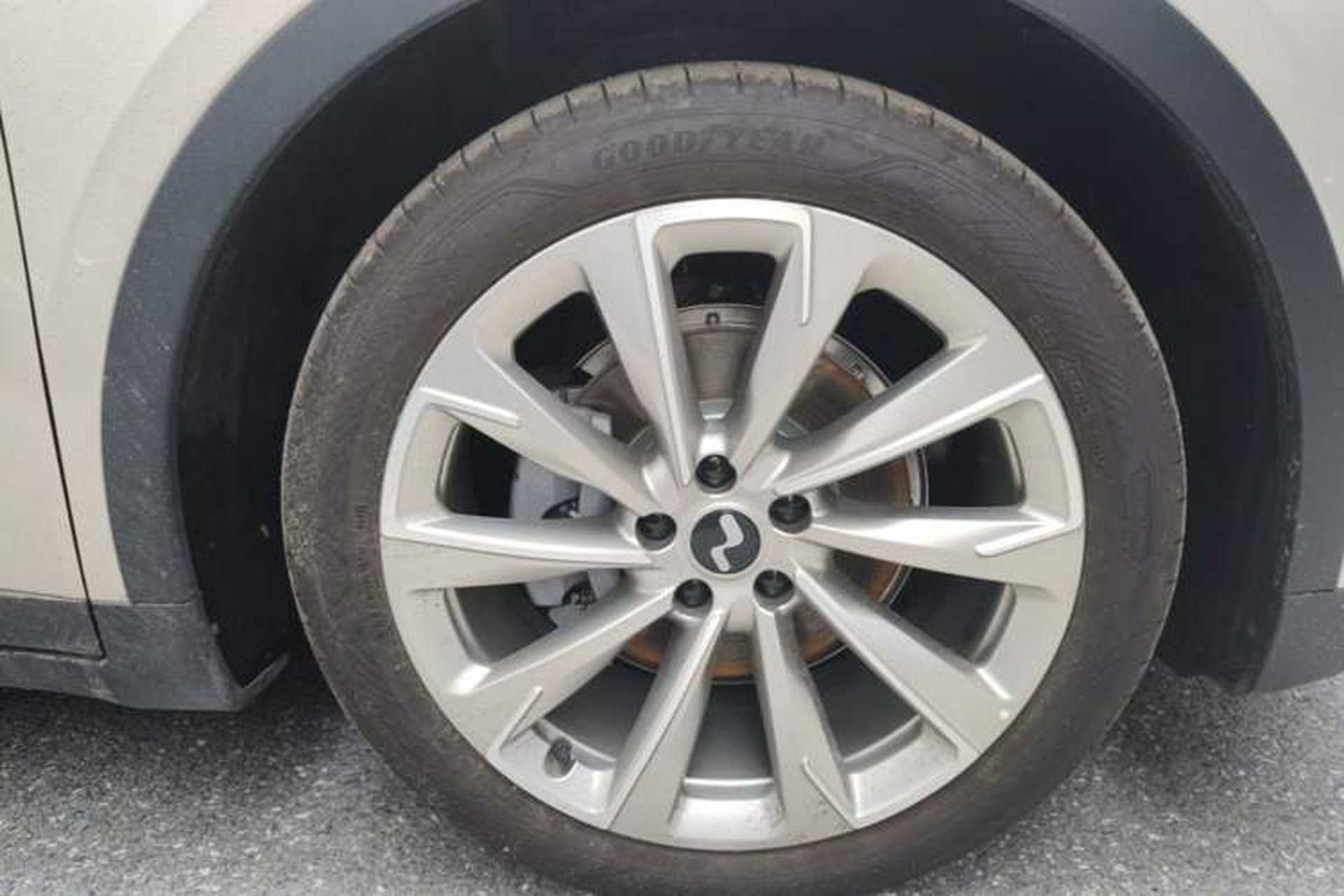 Used ONVO L60 2025 Model—60 kWh All-Wheel-Drive Version Right Front Wheel Hub