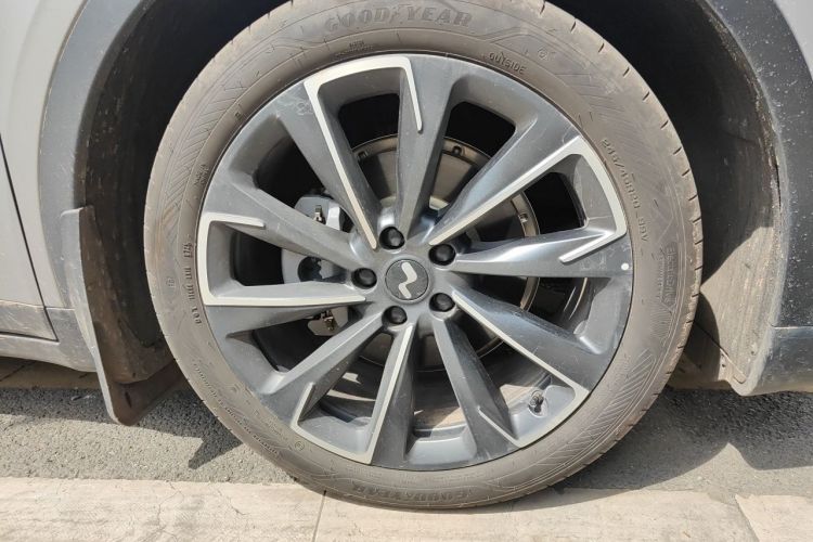 Used ONVO L60 2025 Model—60 kWh Rear-Wheel-Drive Version Right Front Wheel Hub