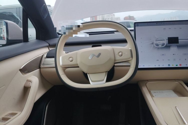 Used ONVO L60 2025 Model—60 kWh Rear-Wheel-Drive Version Steering Wheel