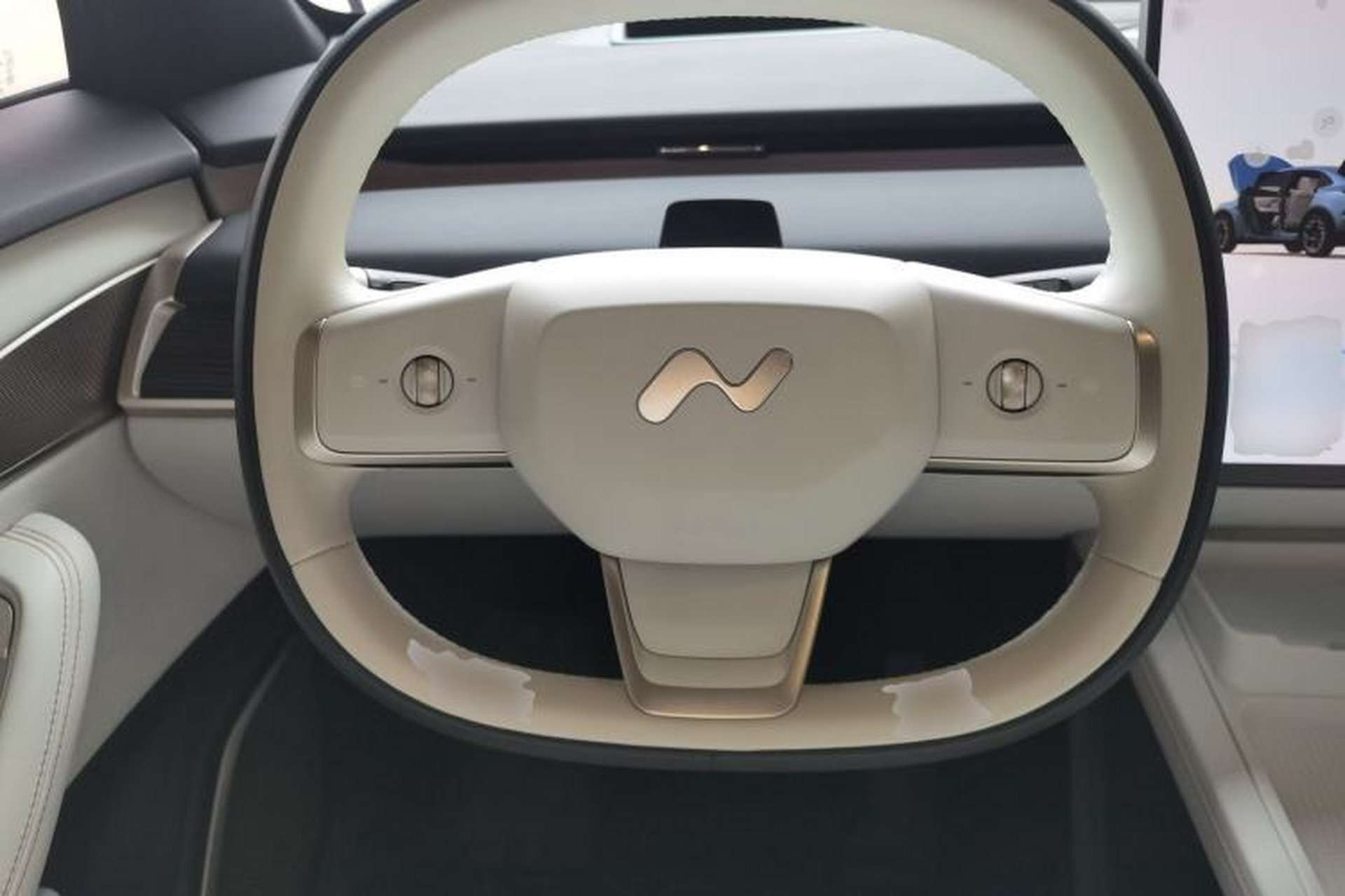 Used ONVO L60 2025 Model—60 kWh Rear-Wheel-Drive Version Steering Wheel