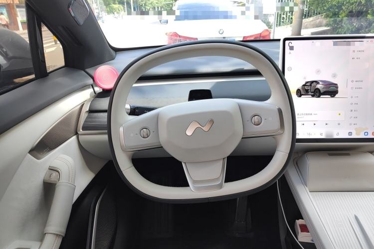 Used ONVO L60 2025 Model—60 kWh Rear-Wheel-Drive Version Steering Wheel