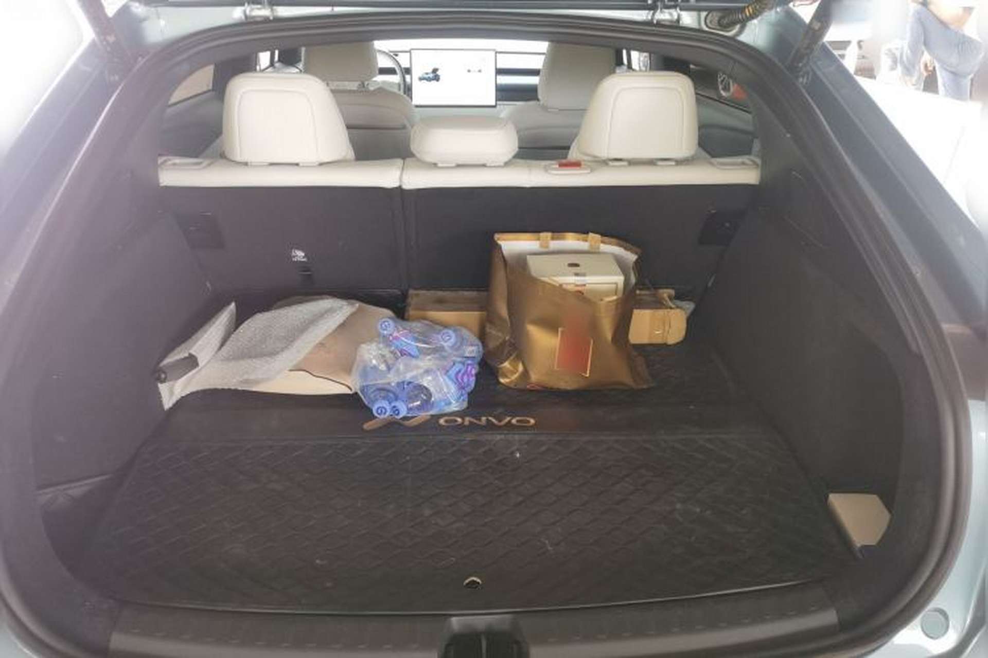 Used ONVO L60 2025 Model—60 kWh Rear-Wheel-Drive Version Trunk