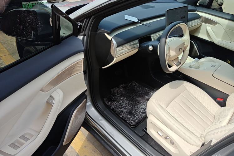 Used ONVO L60 2025 Model—60 kWh Rear-Wheel-Drive Version Driver Seat