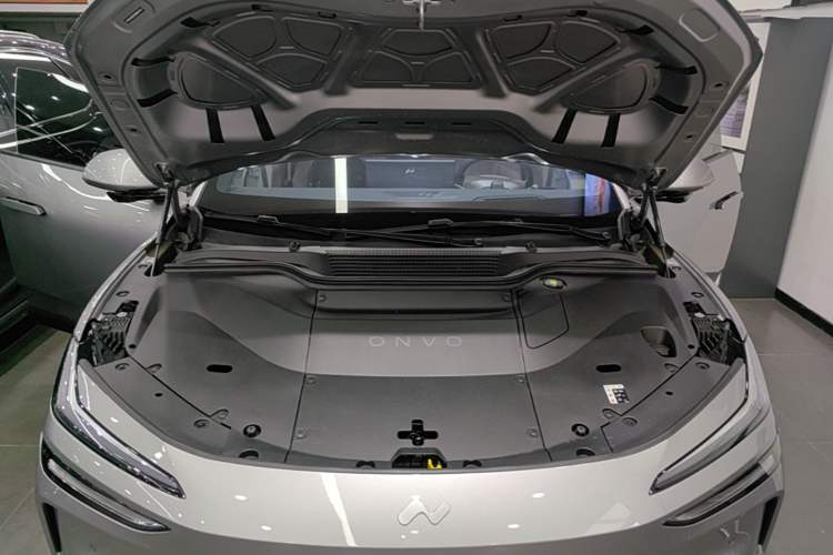 Used ONVO L60 2025 Model—60 kWh Rear-Wheel-Drive Version Engine Bay