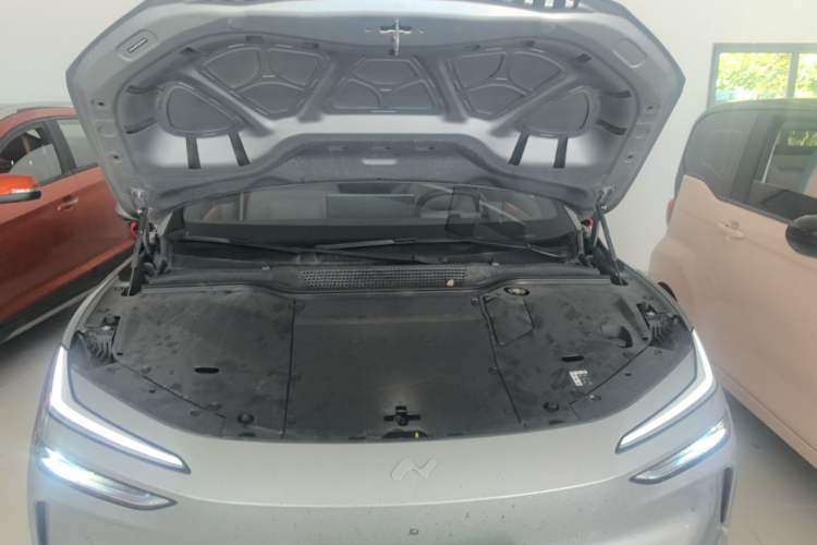 Used ONVO L60 2025 Model—60 kWh Rear-Wheel-Drive Version Engine Bay