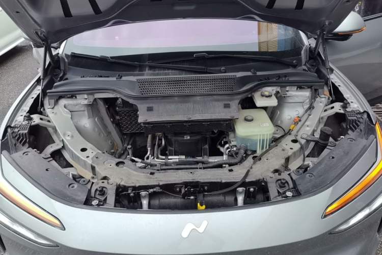 Used ONVO L60 2025 Model—60 kWh Rear-Wheel-Drive Version Engine Bay