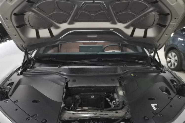 Used ONVO L60 2025 Model—60 kWh Rear-Wheel-Drive Version Engine Bay